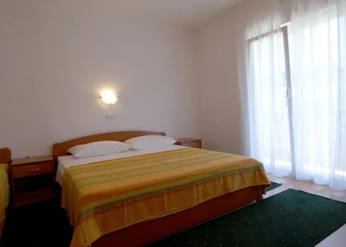 Apartment Macolic Rab Rab Town