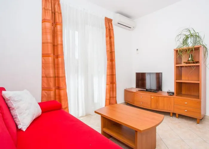 Macolic Rab Apartment *