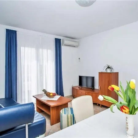 Macolic Rab Appartement *