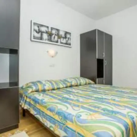 Macolic Rab Appartement *