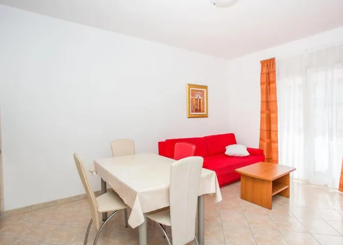 Macolic Rab Appartement *